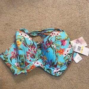 NWT Jessica Simpson Bikini Top - Sz M - D cup